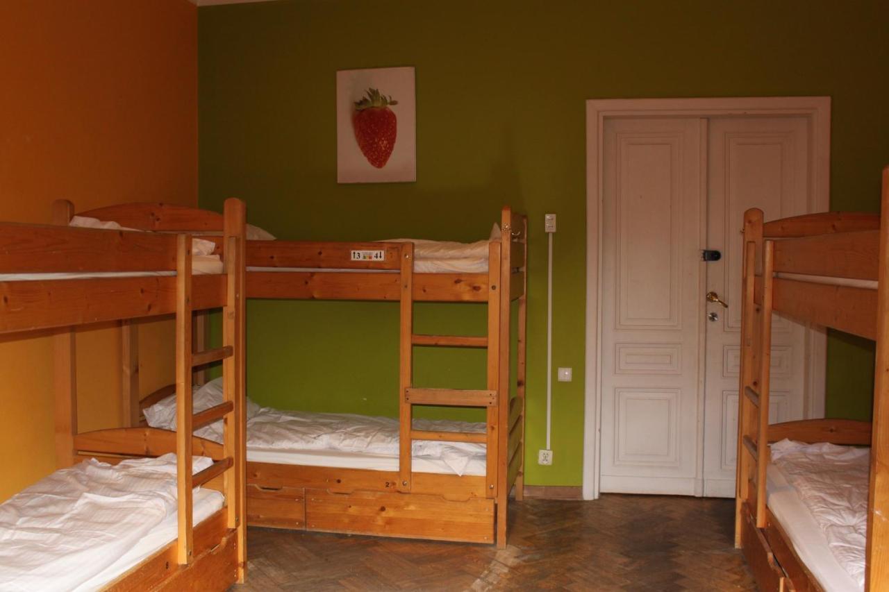 Margo Guest Rooms Краків Екстер'єр фото